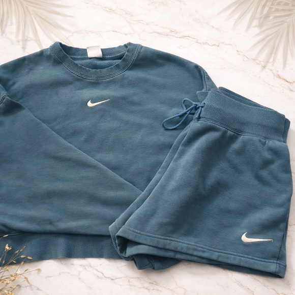 Nike Sweaters - 👉 Nike Matching Set Blue Sweatshirt Shorts Size large Cozy Athleisure